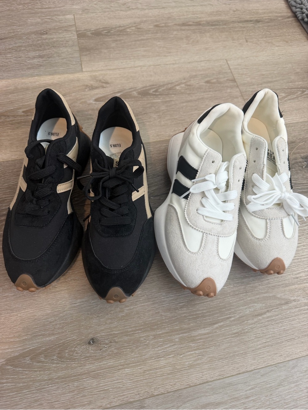 Women’s Casual Lace-Up Sneakers in Black and White
